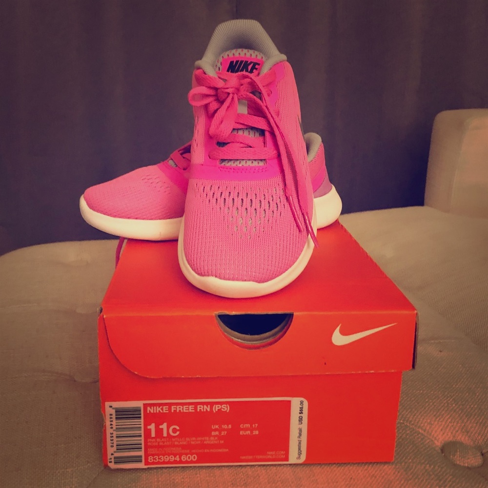 Kids Nike Free Run Athletic Shoes (New/Never Worn)